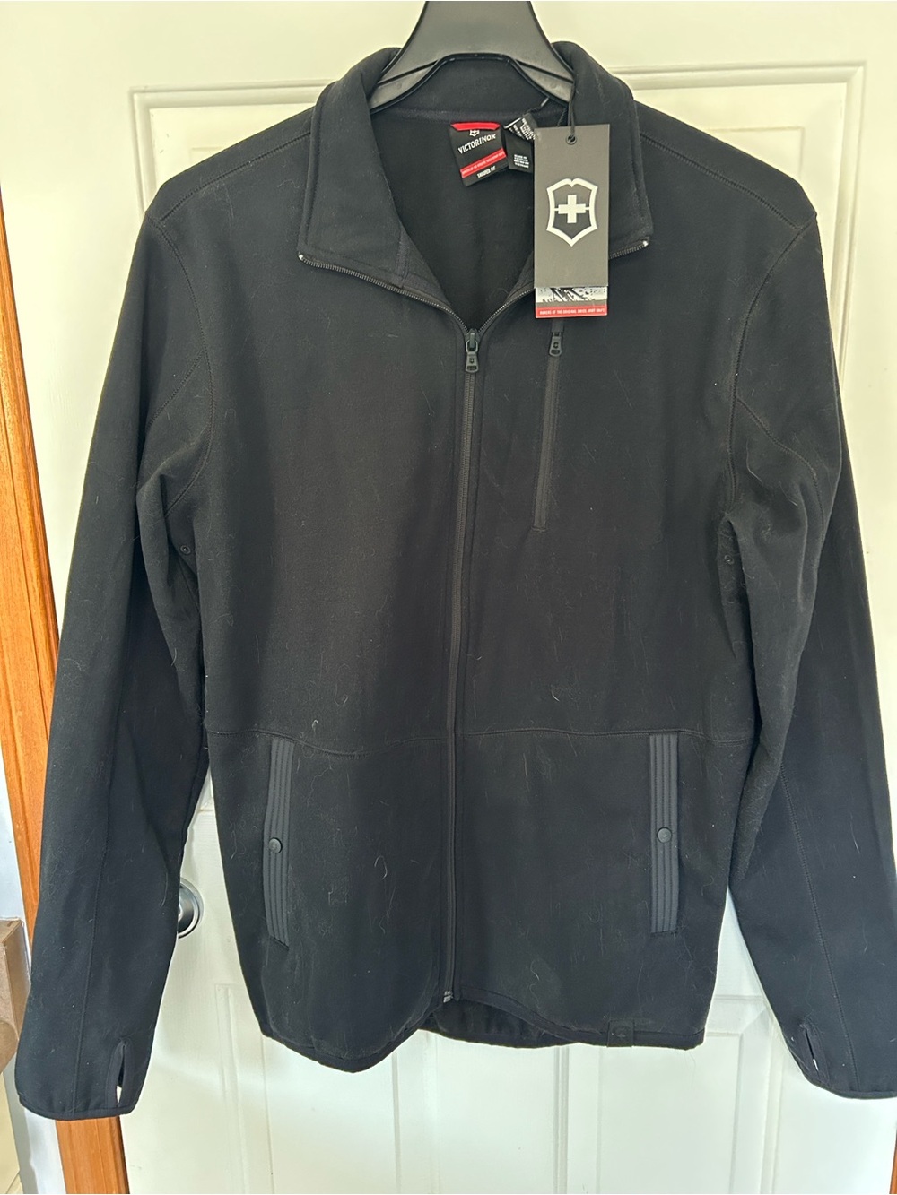 Victorinox Men’s Black Lightweight Full-Zip Jacket